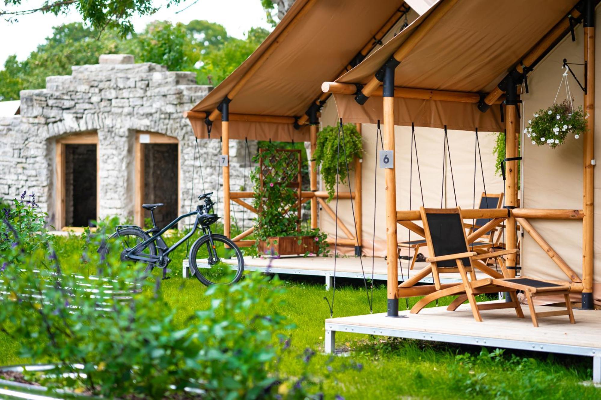 Mia Glamping Orissaare Exterior foto