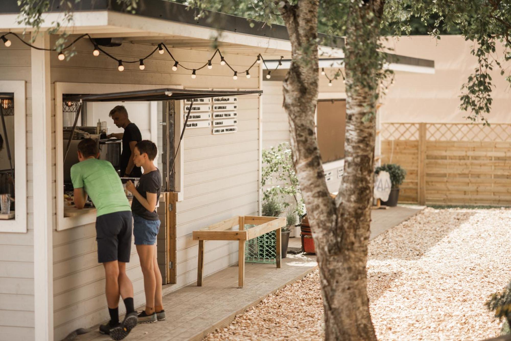 Mia Glamping Orissaare Exterior foto