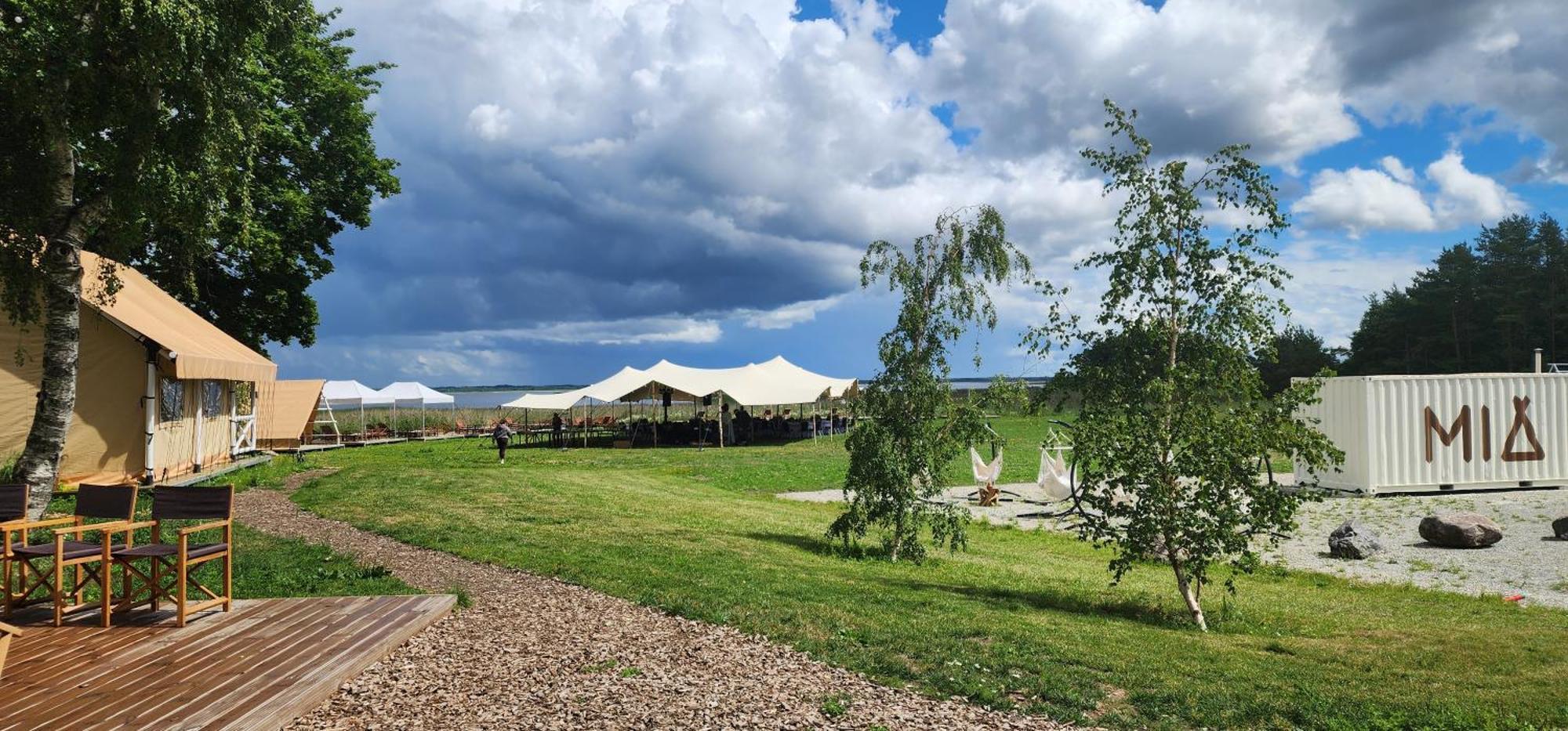 Mia Glamping Orissaare Exterior foto